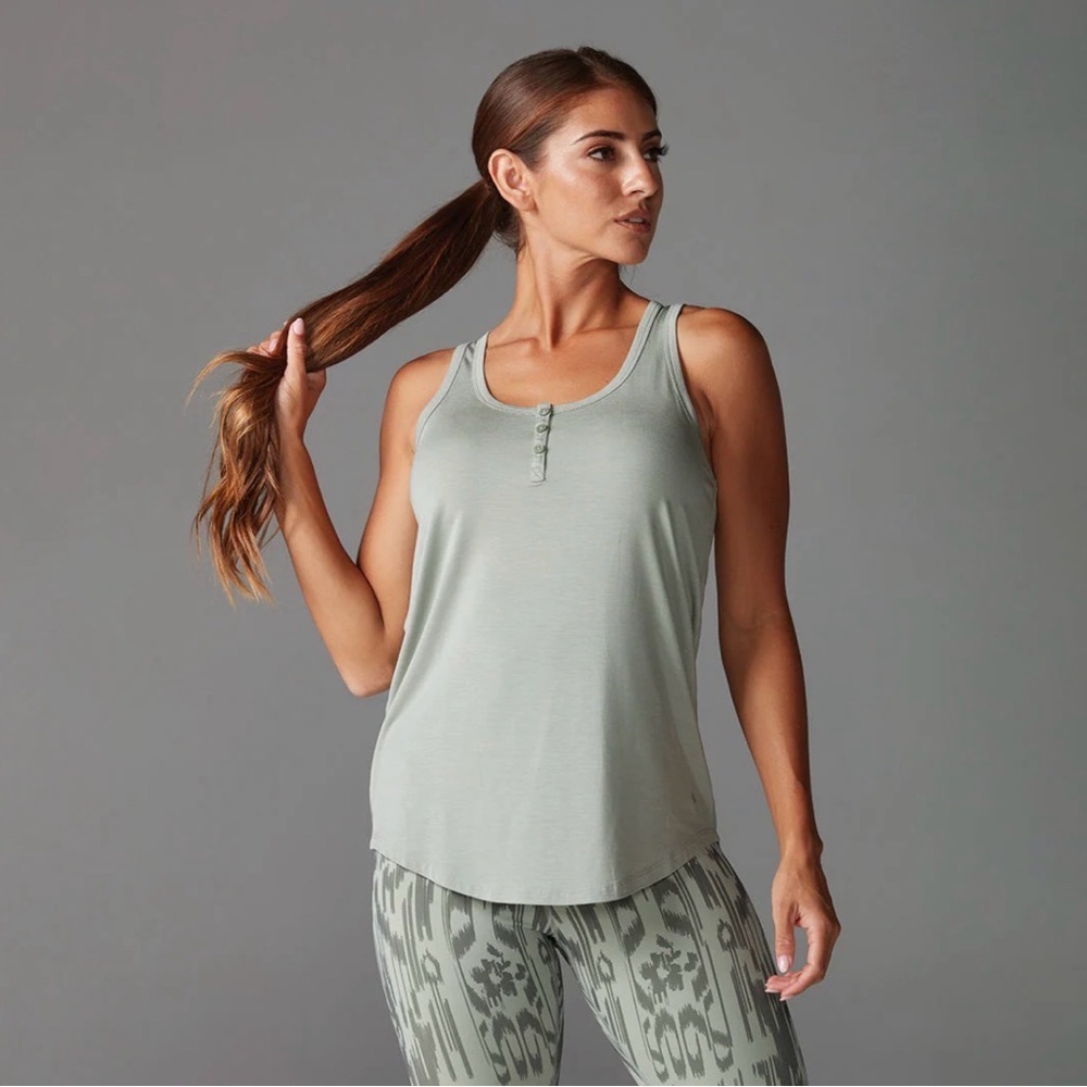 TAVI - Classic Henley Tank - Cactus Green Color - NWT